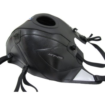 ΚΑΛΥΜΜΑ BAGSTER YAMAHA MT03 ΜΑΥΡΟ ΜΑΤ GRAINE/ΜΑΥΡΟ/DECO ΜΑΥΡΟ ΜΑΤ GRAINE/ΑΣΗΜΙ (2016)